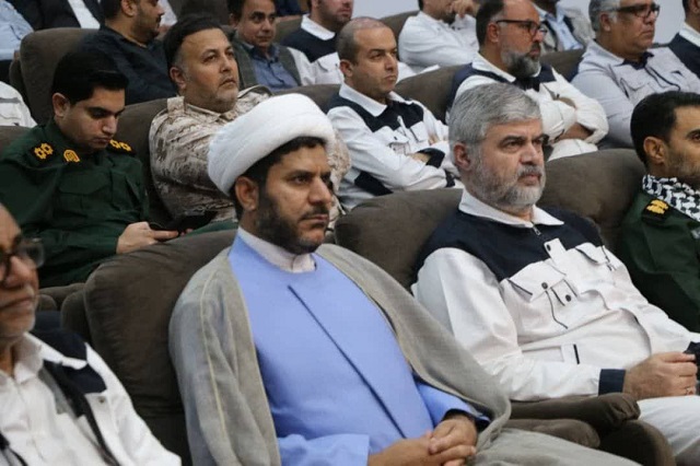 آیین بزرگداشت روز کارگر همراه با ابراز همدری با حادثه دیدگان بندر شهید رجایی در ایزوایکو